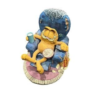 Vintage- Garfield - Danbury Mint- Sitting Pretty Lazy Chair Figurine - Jim Davis